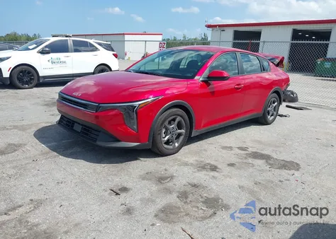 2025 Kia K4 Lxs из США, поврежденный, VIN 3KPFT4DE3SE020901